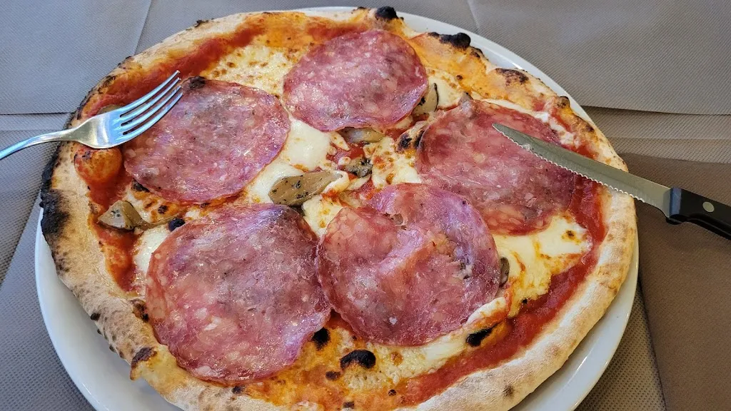 Bar Pizzeria Cimone _Tonezza del Cimone_slider_image_3