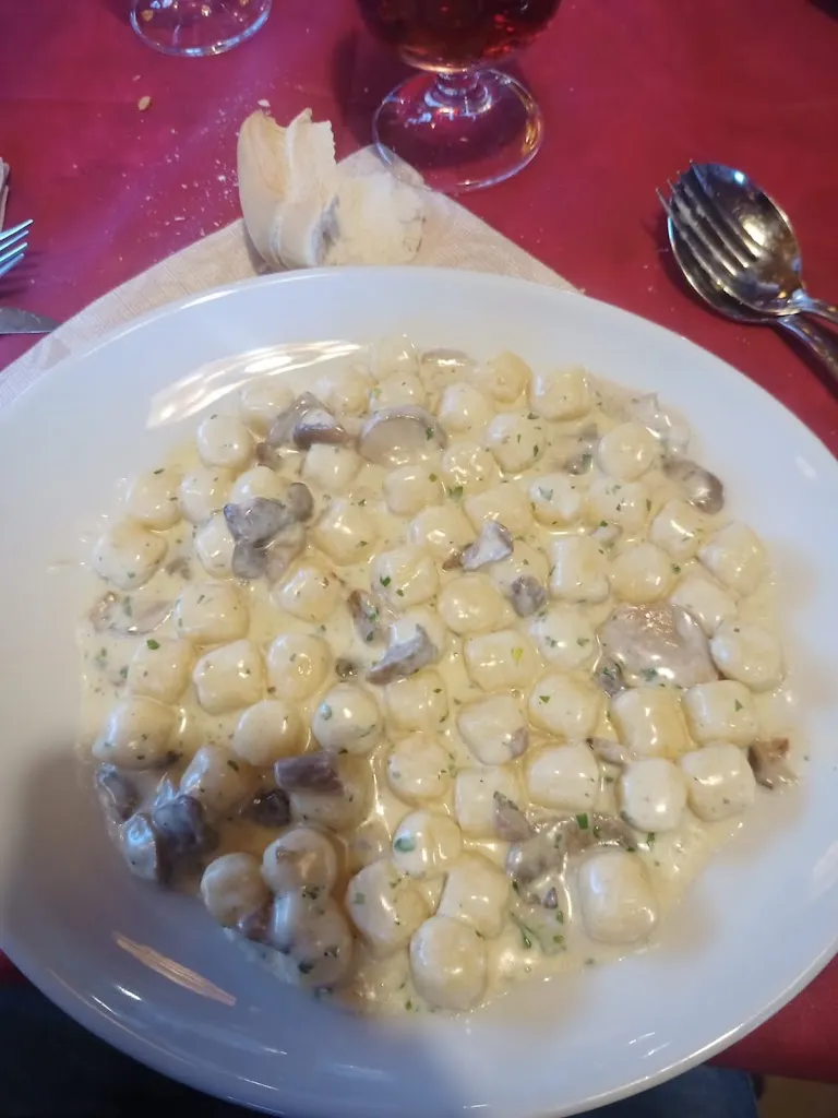 laura b_Hotel Ristorante Chiosco Alpino_Tonezza del Cimone_review