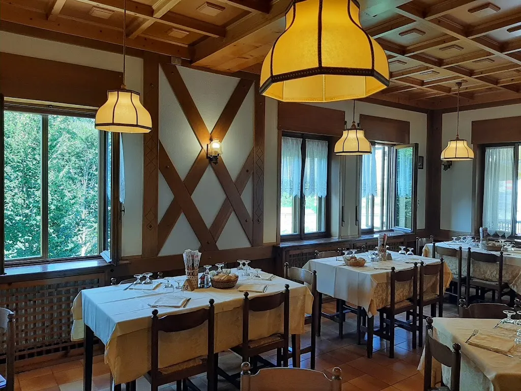Hotel Ristorante Chiosco Alpino restaurant in Tonezza del Cimone