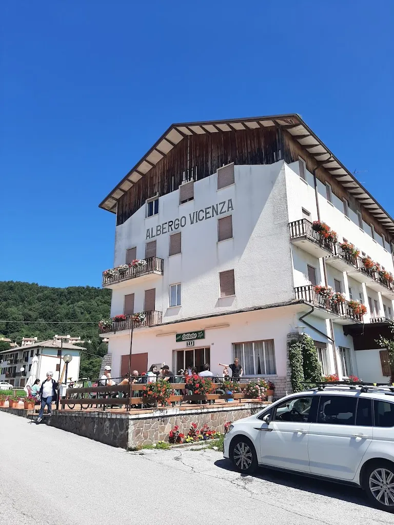 Attilio Rigato_Albergo Vicenza_Tonezza del Cimone_review