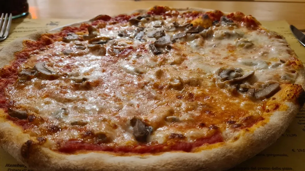 Dr Streets_Pizzeria Melidissa_Torre di Mosto_review