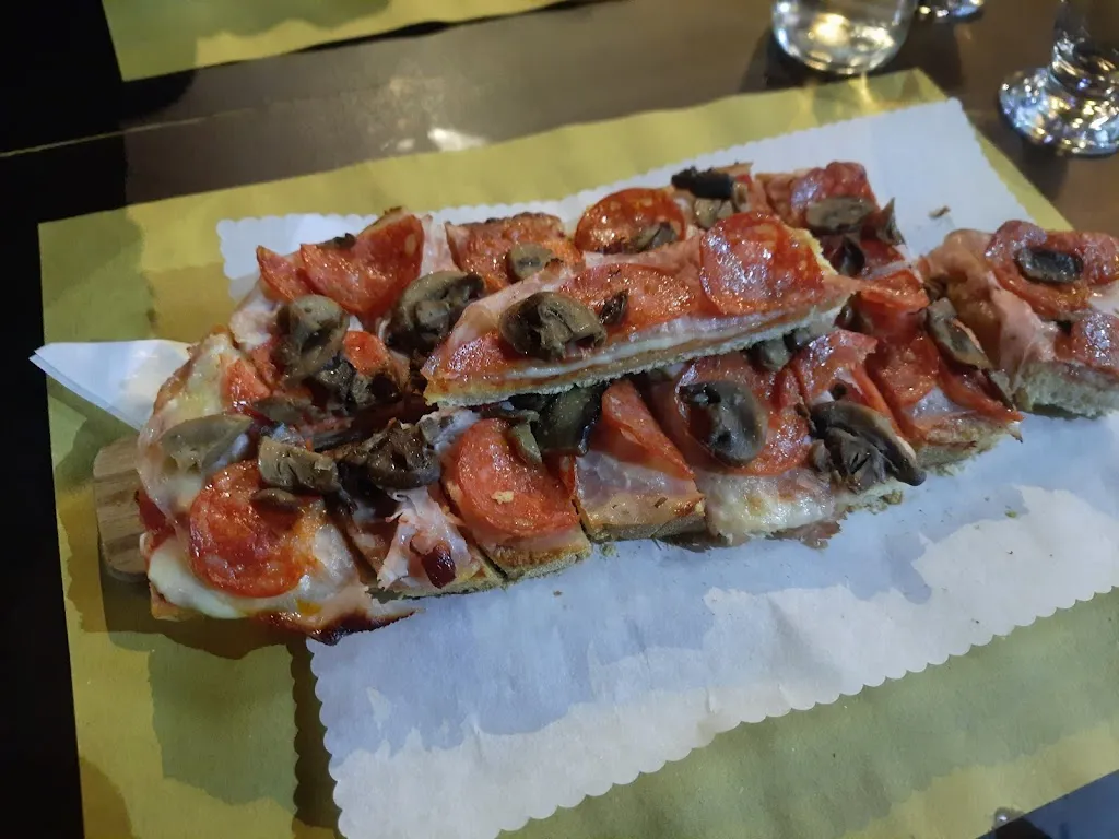 Stefano Lighezzolo_Taverna degli angeli_Torrebelvicino_review