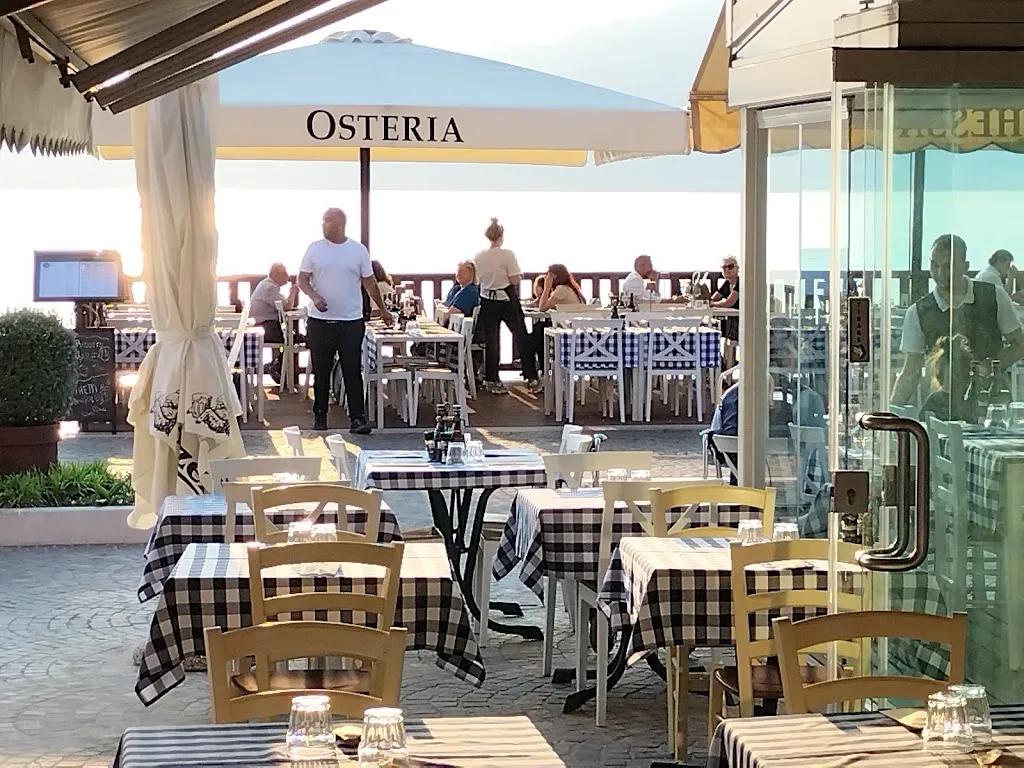 Osteria La Barchessa restaurant in Torri del Benaco