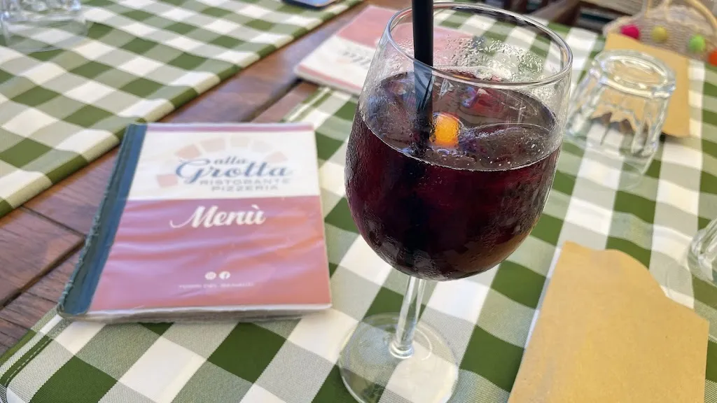 Burt Zhou_Ristorante Pizzeria alla Grotta_Torri del Benaco_review