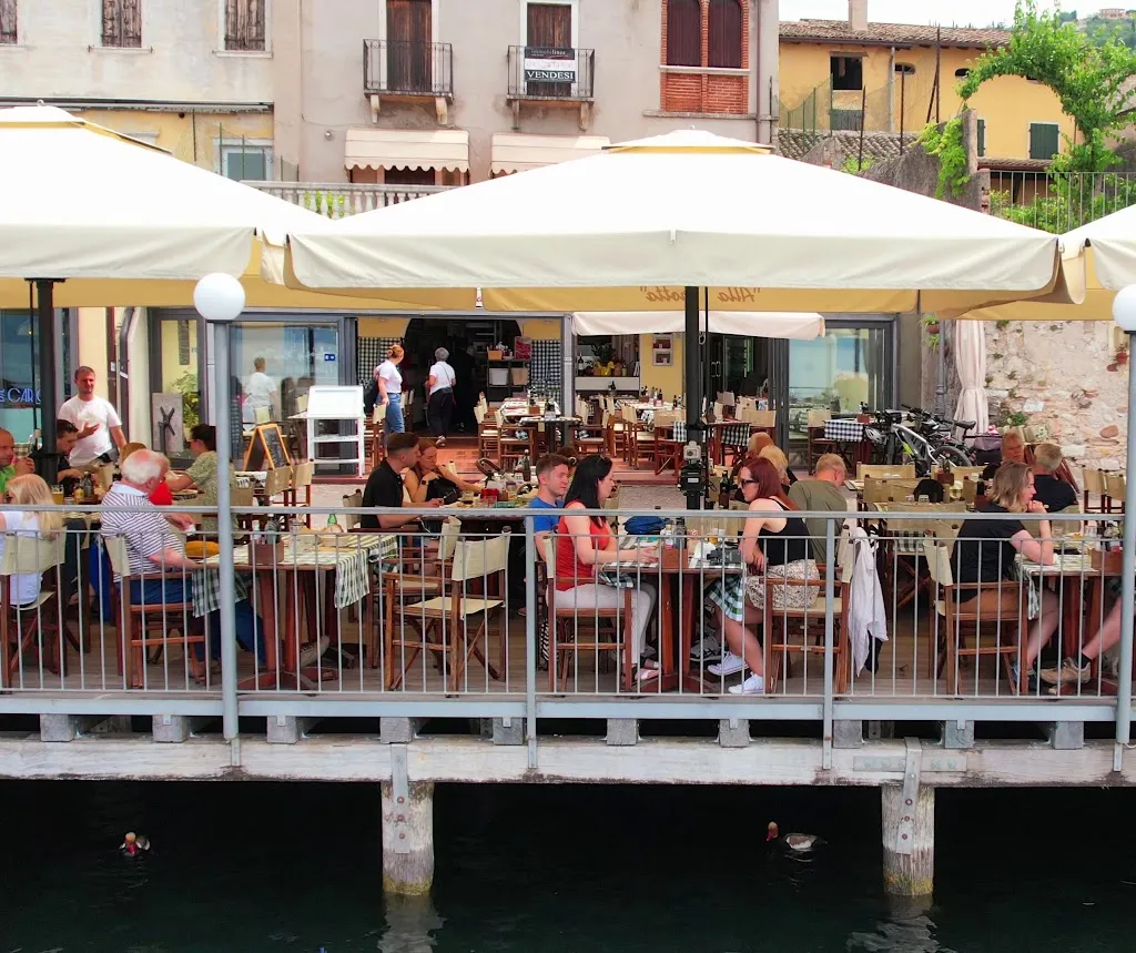 Ristorante Pizzeria alla Grotta_Torri del Benaco_slider_image_2