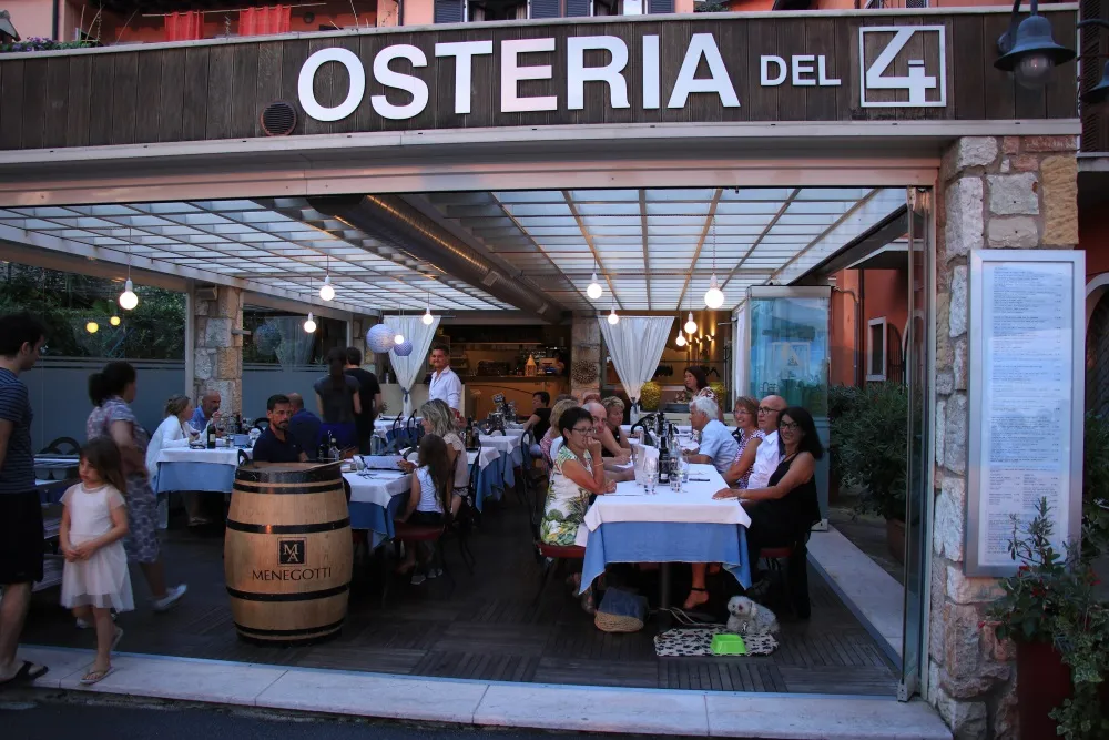 Osteria del 4 restaurant in Torri del Benaco