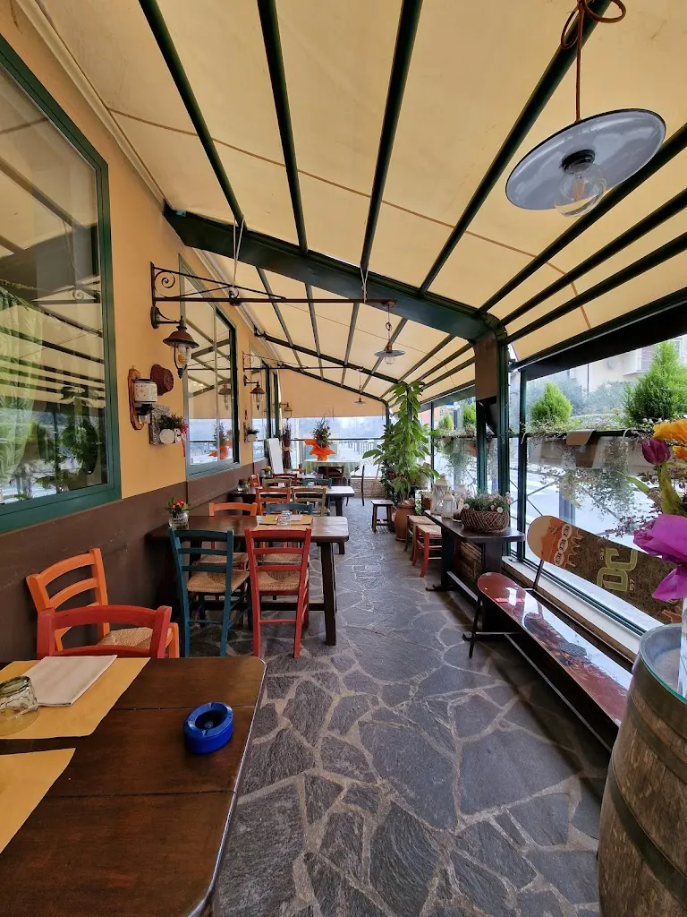 Ristorante MoLá restaurant in Torri del Benaco