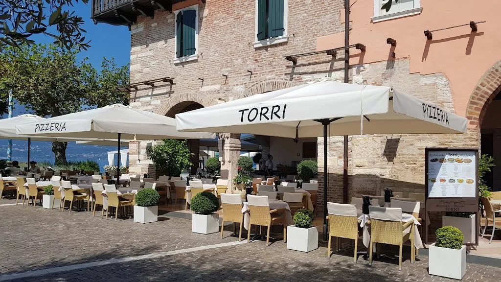 Ristorante Pizzeria bar Torri restaurant in Torri del Benaco