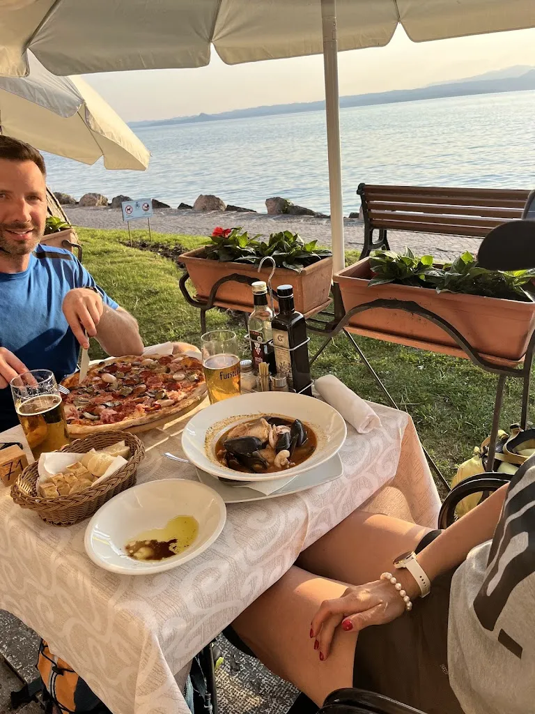 Laila Bankovska_Ristorante Pizzeria Paradiso_Torri del Benaco_recensione