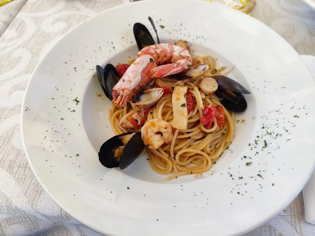 Ristorante Pizzeria Paradiso_Torri del Benaco_slider_image_3