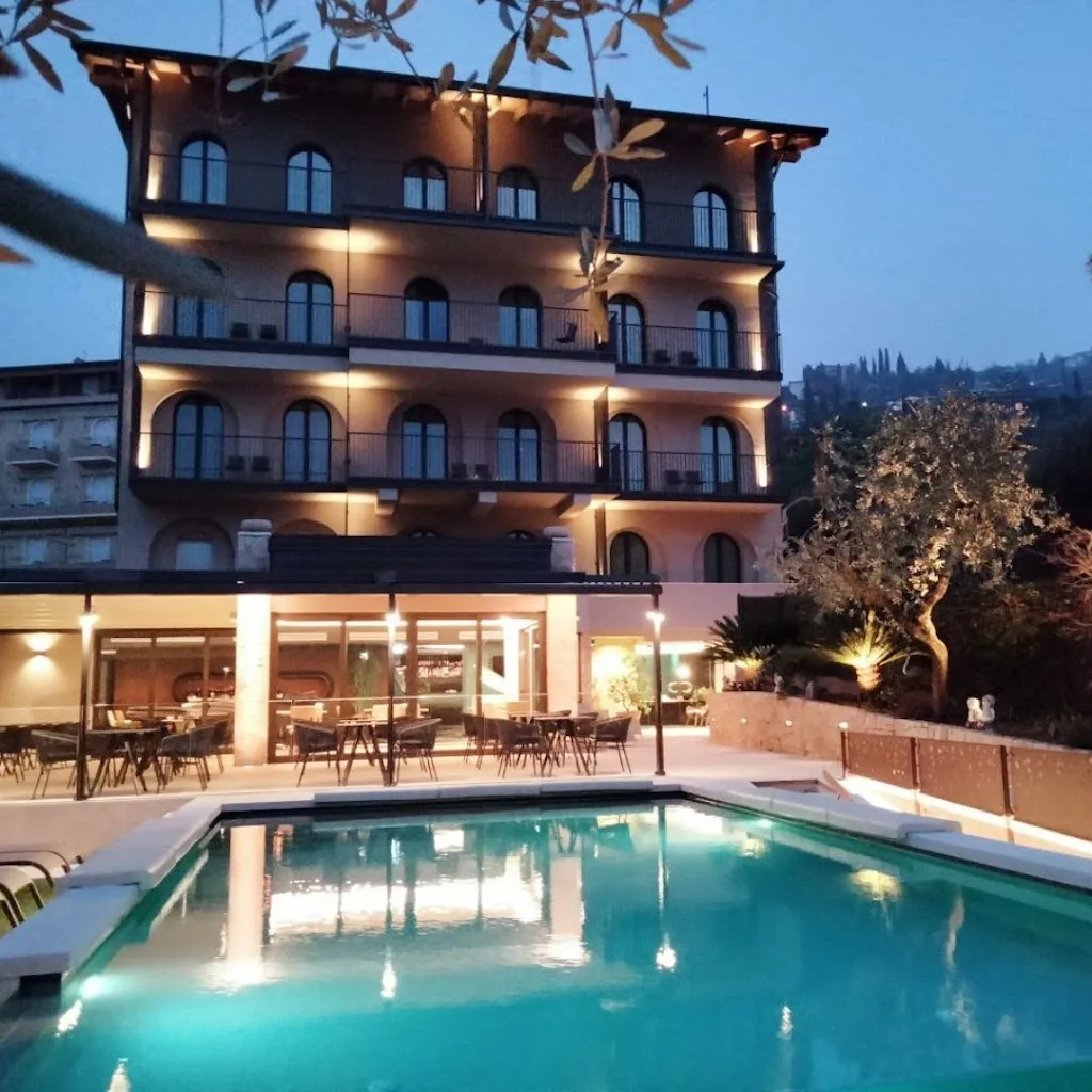 Hotel Al Caminetto ristorante a Torri del Benaco