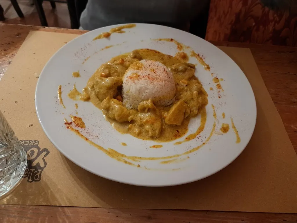 Elena Bortolato_Yokelz - Plan B Pub_Trebaseleghe_review