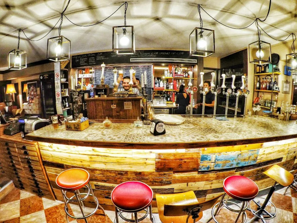 Yokelz - Plan B Pub_Trebaseleghe_slider_image_1