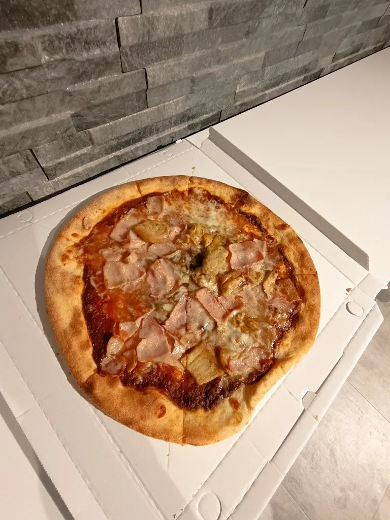 M.E.P. CRAZY PIZZA_Torri di Quartesolo_slider_image_3