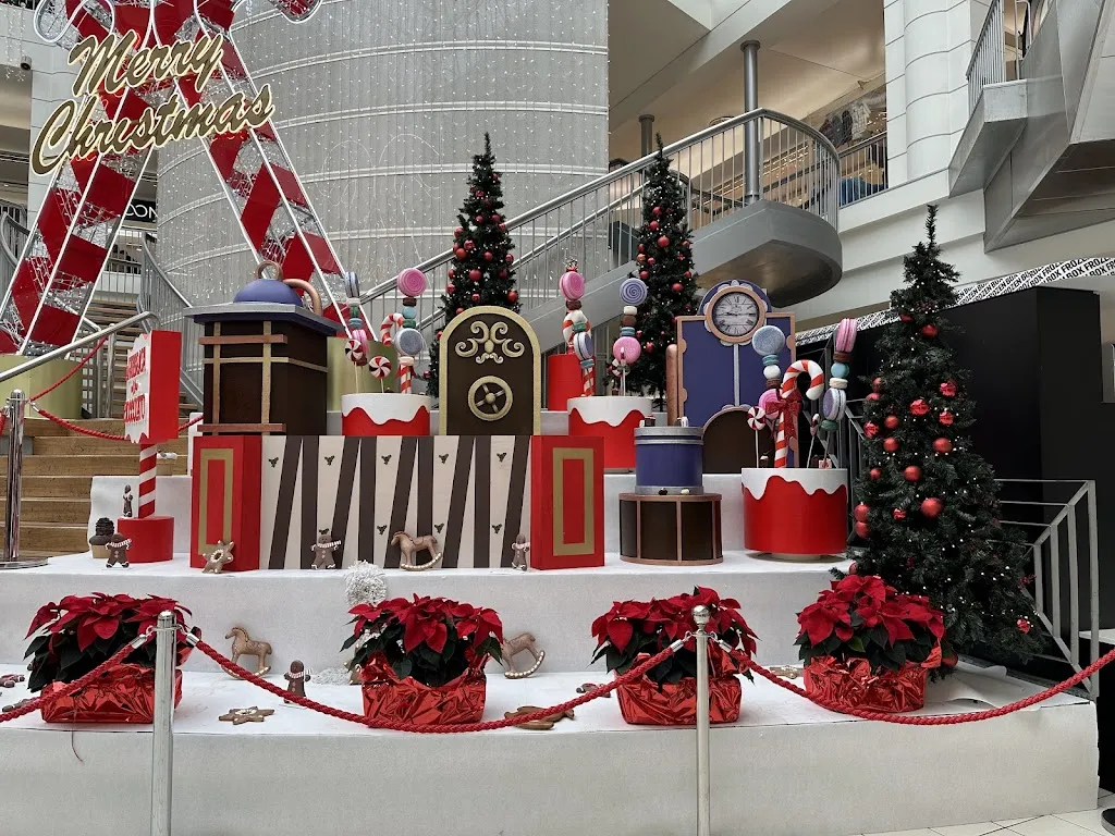 Elena_Le Piramidi Shopping District_Torri di Quartesolo_review