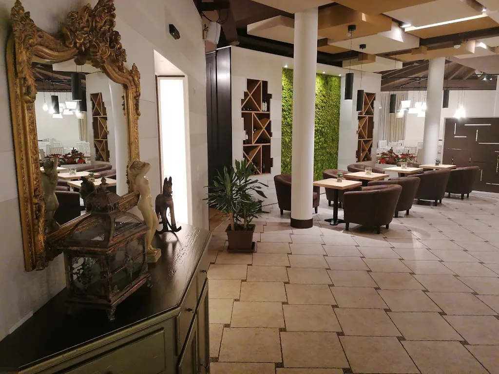 Al Company restaurant in Torri di Quartesolo