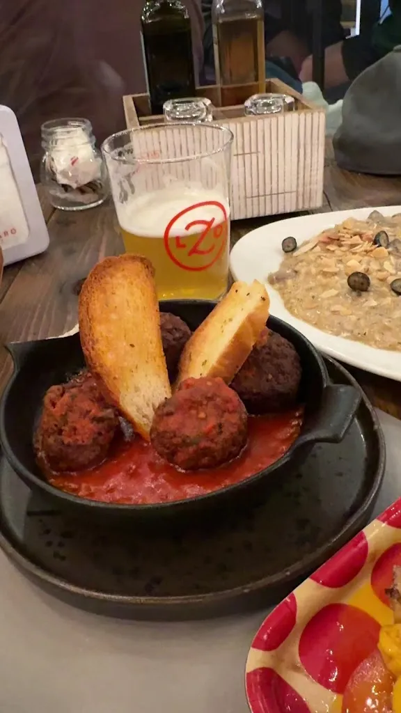 Mato Kitchen Bar_Valle di Cadore_slider_image_1