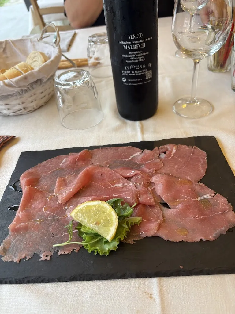 mario baggio_Gli Abusivi_Valstagna_review