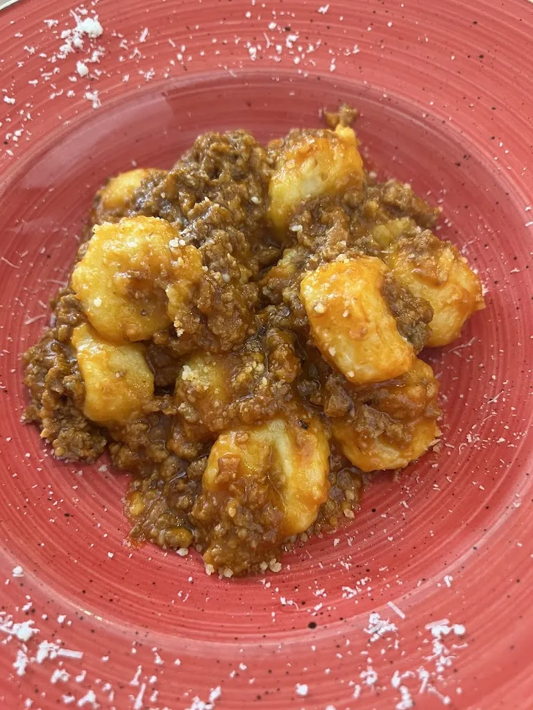 Elisabetta Angela Lovato_Pepe Bianco_Valdagno_review