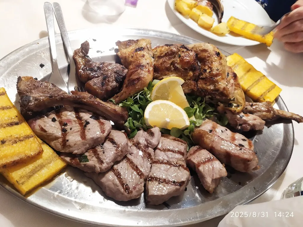 Trattoria Villa Pizzati_Valdagno_slider_image_3