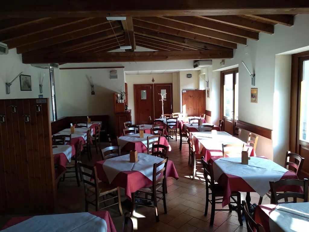 Pizzeria POP restaurant in Veronella