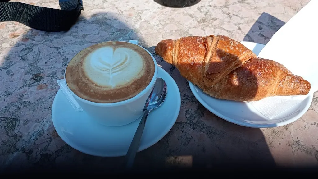 массимо саттин_Ciono's Bar_Veronella_review