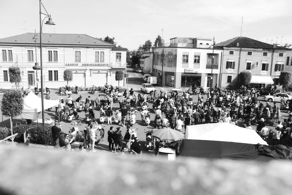 Cafe' Teatro Wine Bar_Villa Bartolomea_slider_image_3