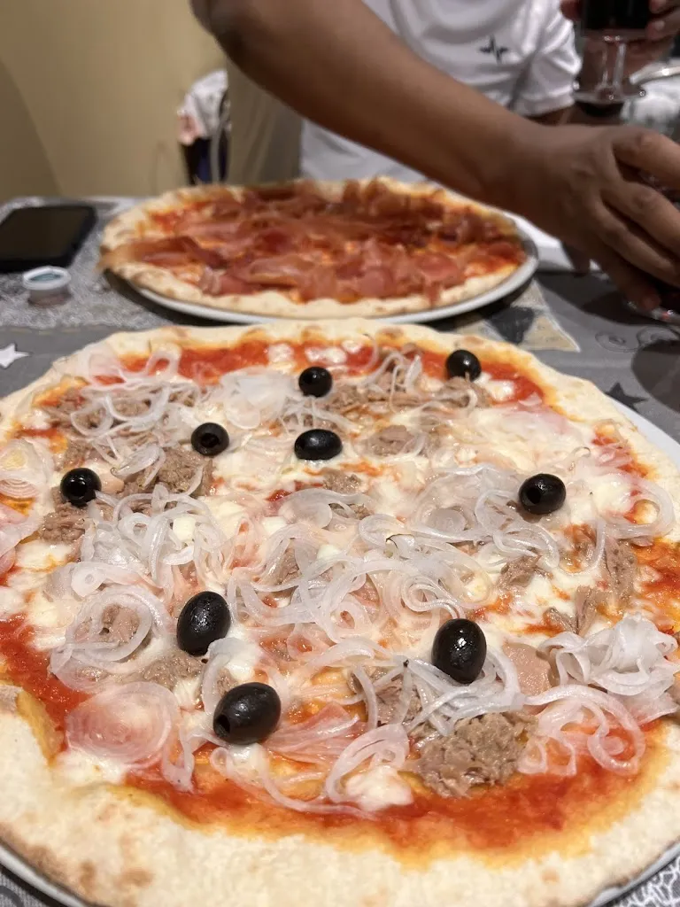 luwam mebrahtu_Alle Pergole - Ristorante Pizzeria & Bar_Vigodarzere_avis