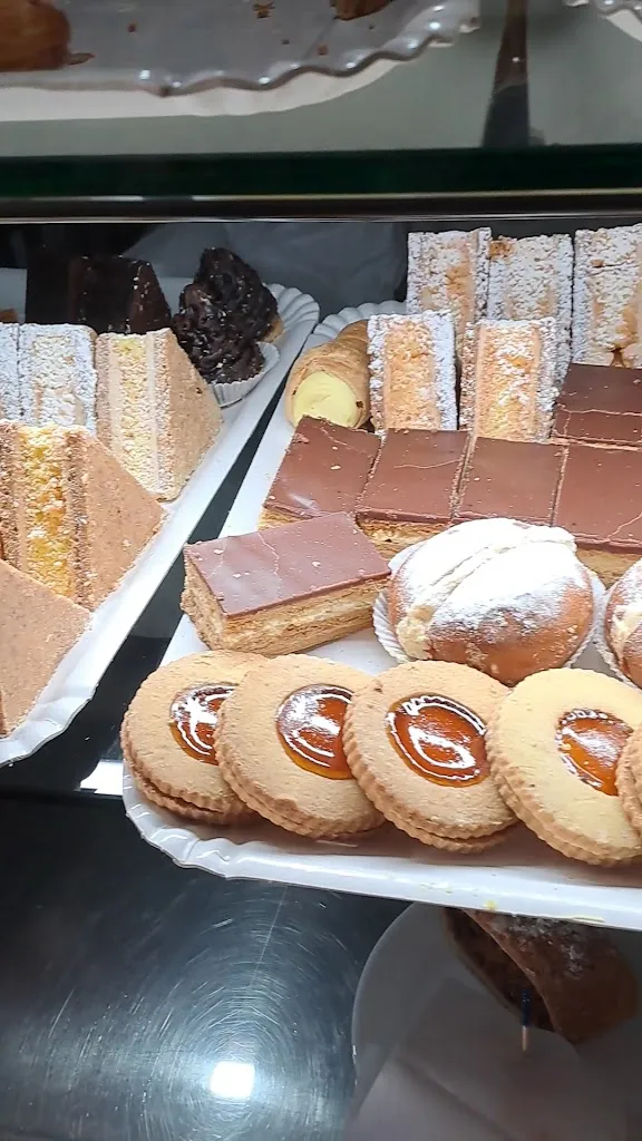 Pietro Benedetto Cimento_La Sorgente_Villa Estense_review