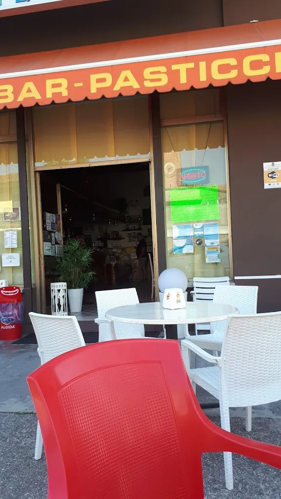 lucio Braggion_La Sorgente_Villa Estense_review