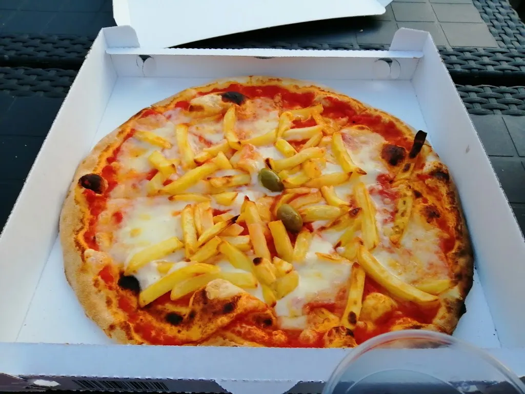 Federico Franco_Pizzeria d'asporto A Pummarola_Ruffano_review