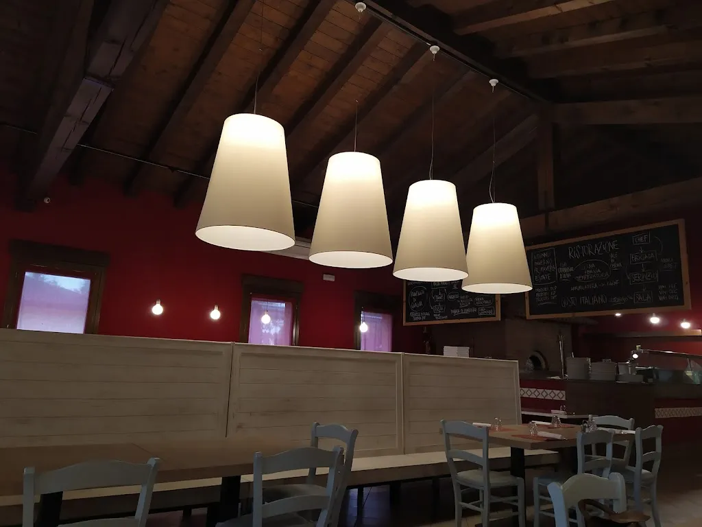 Altroposto_Villanova Marchesana_slider_image_3