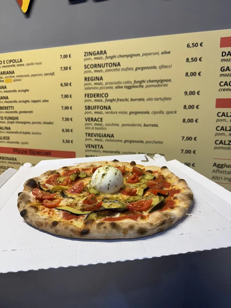 Menu_PizzaLoca_Villatora_image_3