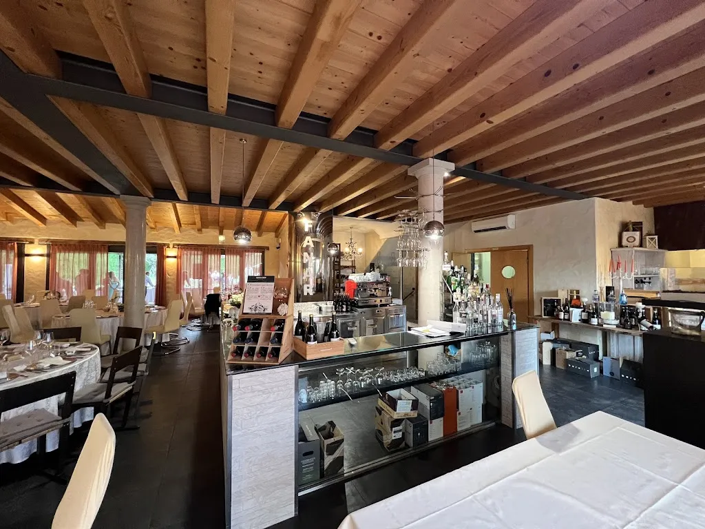 Fanar restaurant in Zero Branco