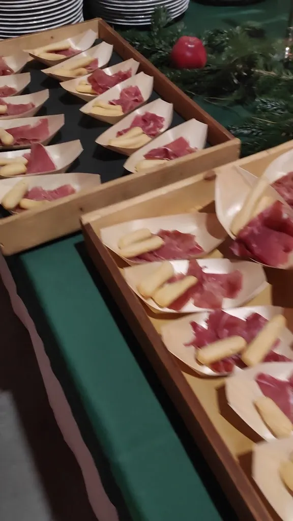 Trattoria Brunello_Zero Branco_slider_image_2