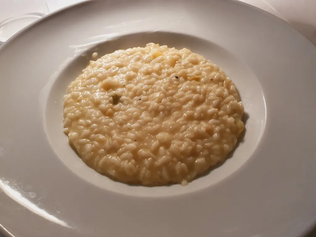 Trattoria Brunello_Zero Branco_slider_image_3