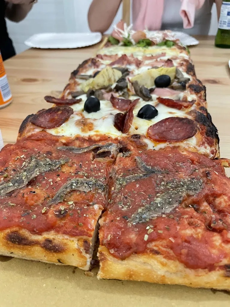 Aurelija Musteikaitė_L'angolo della pizza da Zio Leo_Rodi Garganico_review