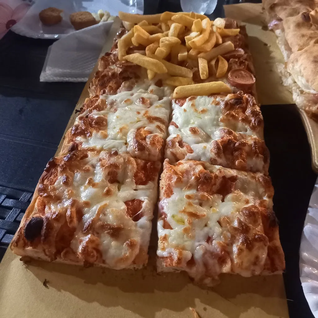L'angolo della pizza da Zio Leo_Rodi Garganico_slider_image_2