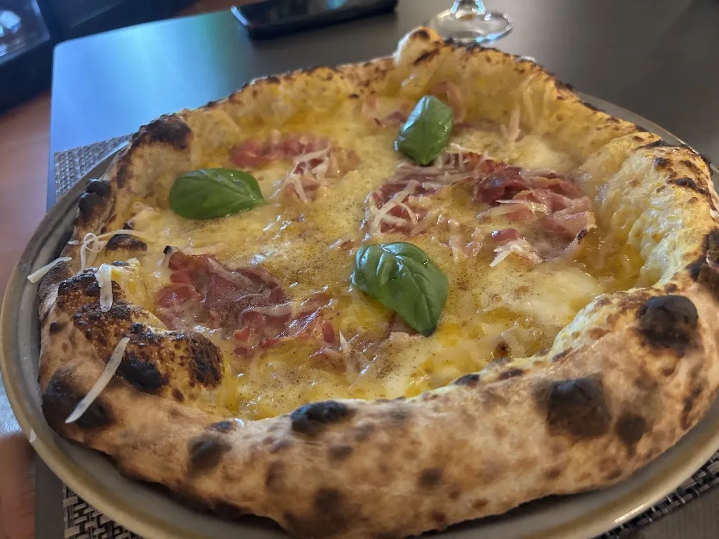 Pier Around The World_Enopolio_Rodi Garganico_review