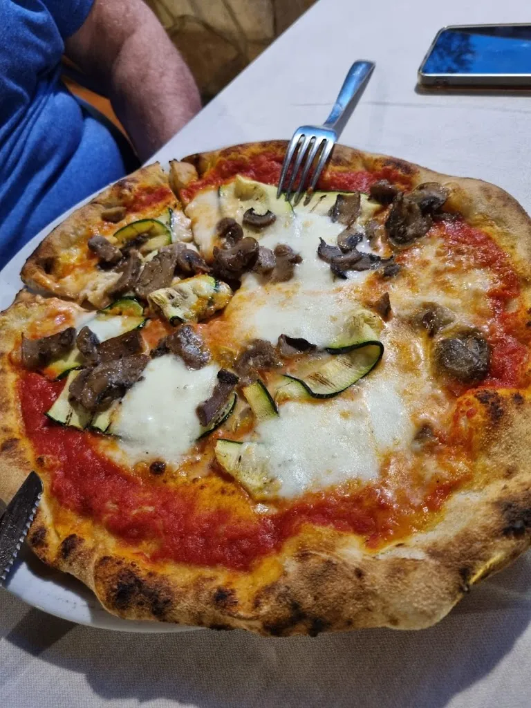 ANTONIO MASSA_Il Giardino Ristorante Pizzeria_Rodi Garganico_review