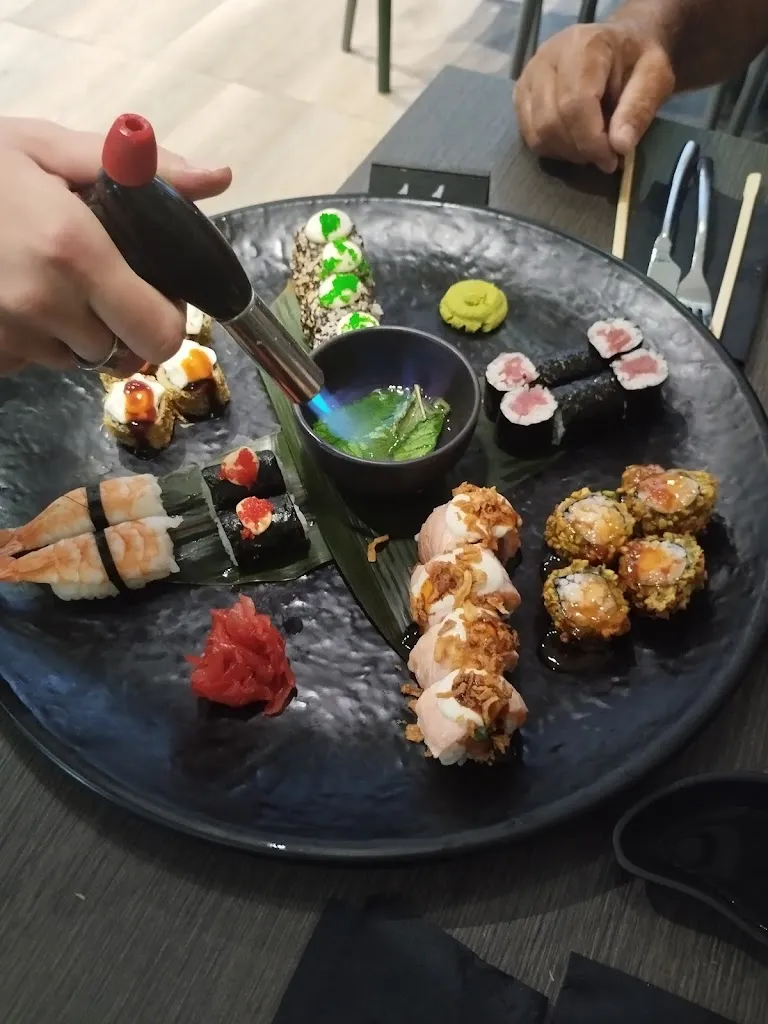 Menu_KOI Fish & Sushi_Rodi Garganico_image_5