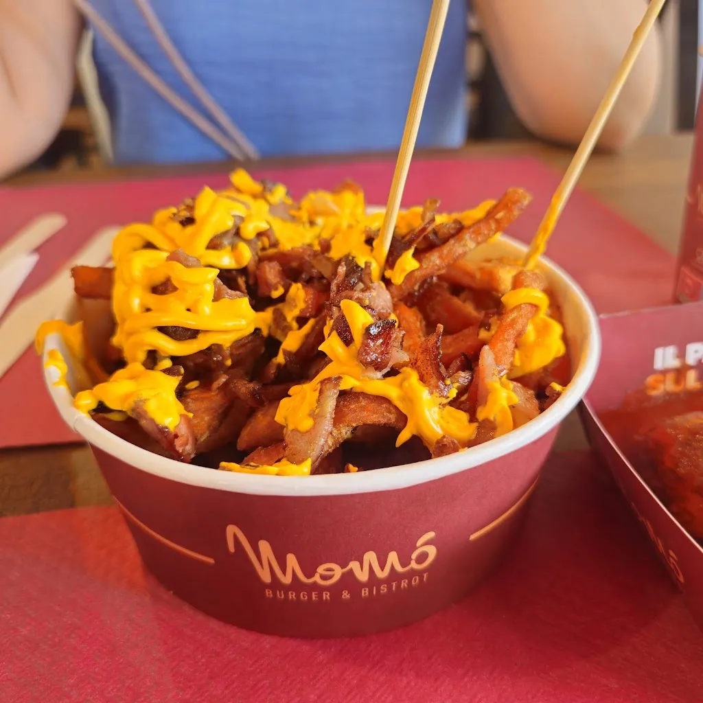 Momò Burger_Rodi Garganico_slider_image_3