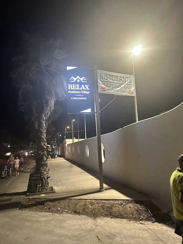 Matthias Völkle_La riva del sole_Rodi Garganico_review