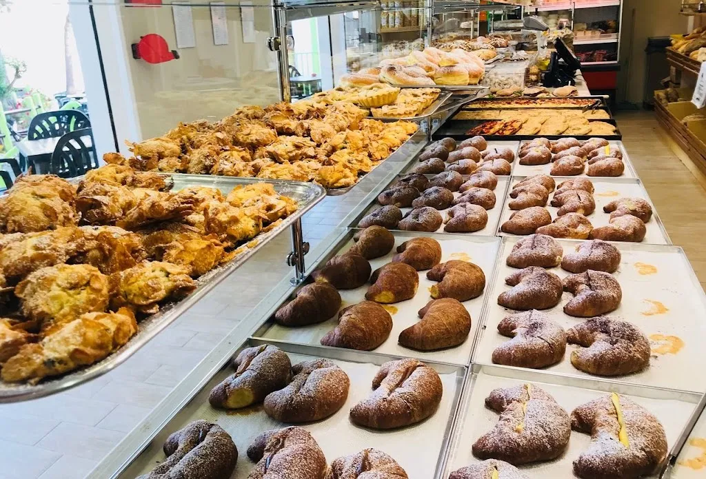 Baker's Shop | Pizzeria e Gelateria_Rodi Garganico_slider_image_3