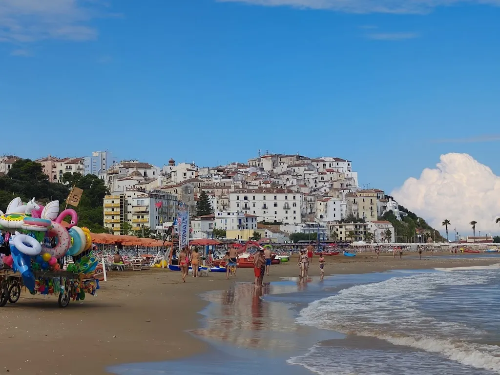 Lido Propulsione Beach_Rodi Garganico_slider_image_3
