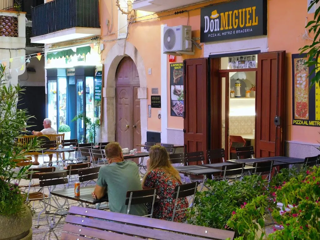 Don Miguel • Pizza al metro & Braceria restaurant in Rodi Garganico
