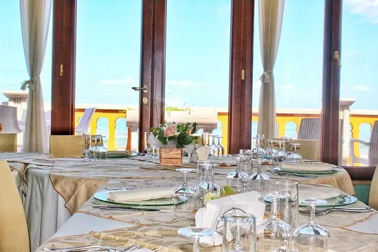 La Fontana Dei Desideri restaurant in Rodi Garganico