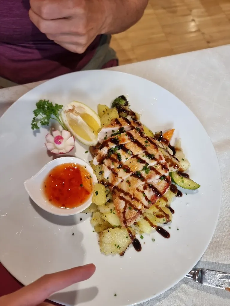 Tzvika Cohen_Restaurant & Pizzeria Sass Dlacia_San Cassiano_review