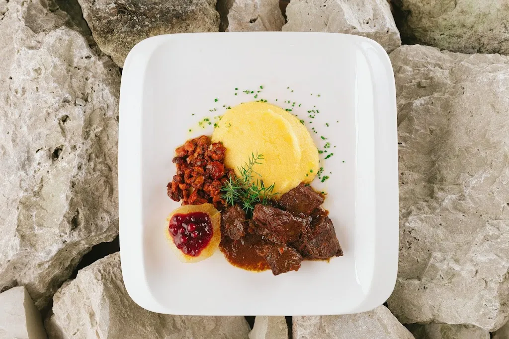 Restaurant & Pizzeria Sass Dlacia_San Cassiano_slider_image_3