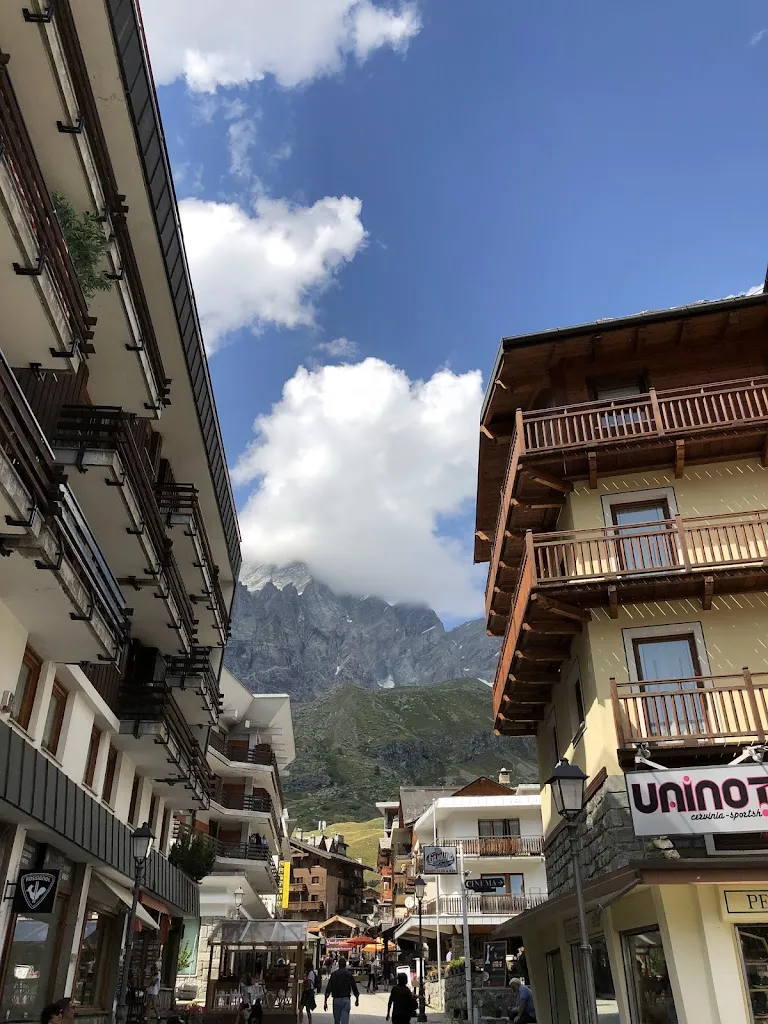 John Cap_Restaurant Capanna Alpina_San Cassiano_review